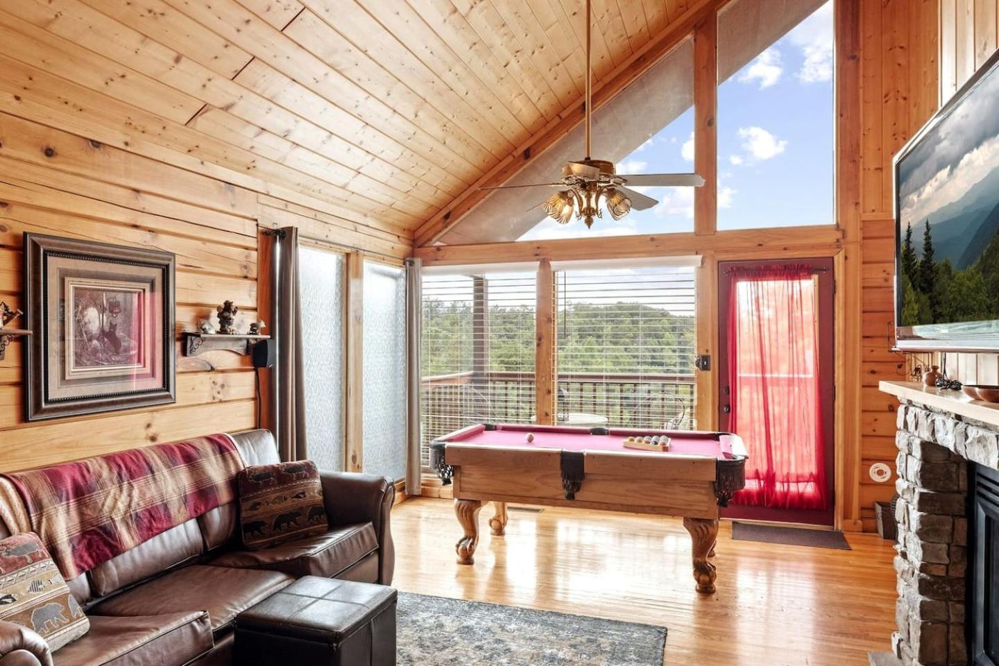 塞维尔维尔Views I Mins To Dollywood I Hot Tub I Pool Table别墅 外观 照片