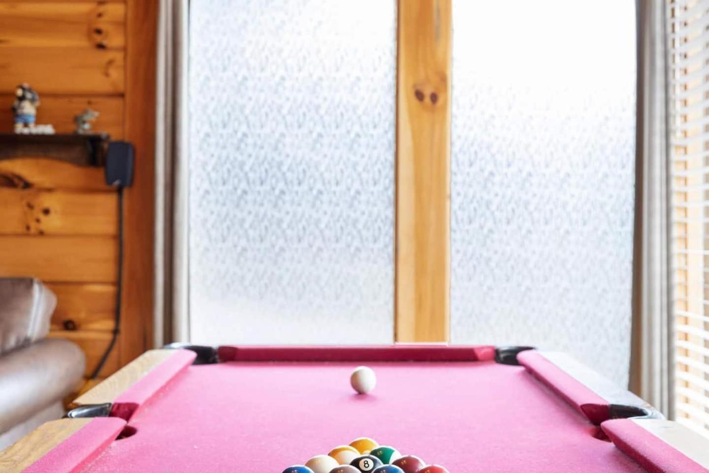 塞维尔维尔Views I Mins To Dollywood I Hot Tub I Pool Table别墅 外观 照片